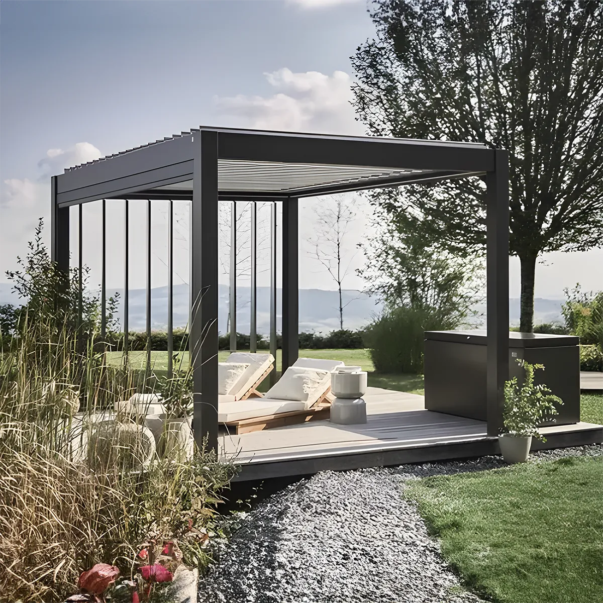 Pergola avec lamelles sur le côté